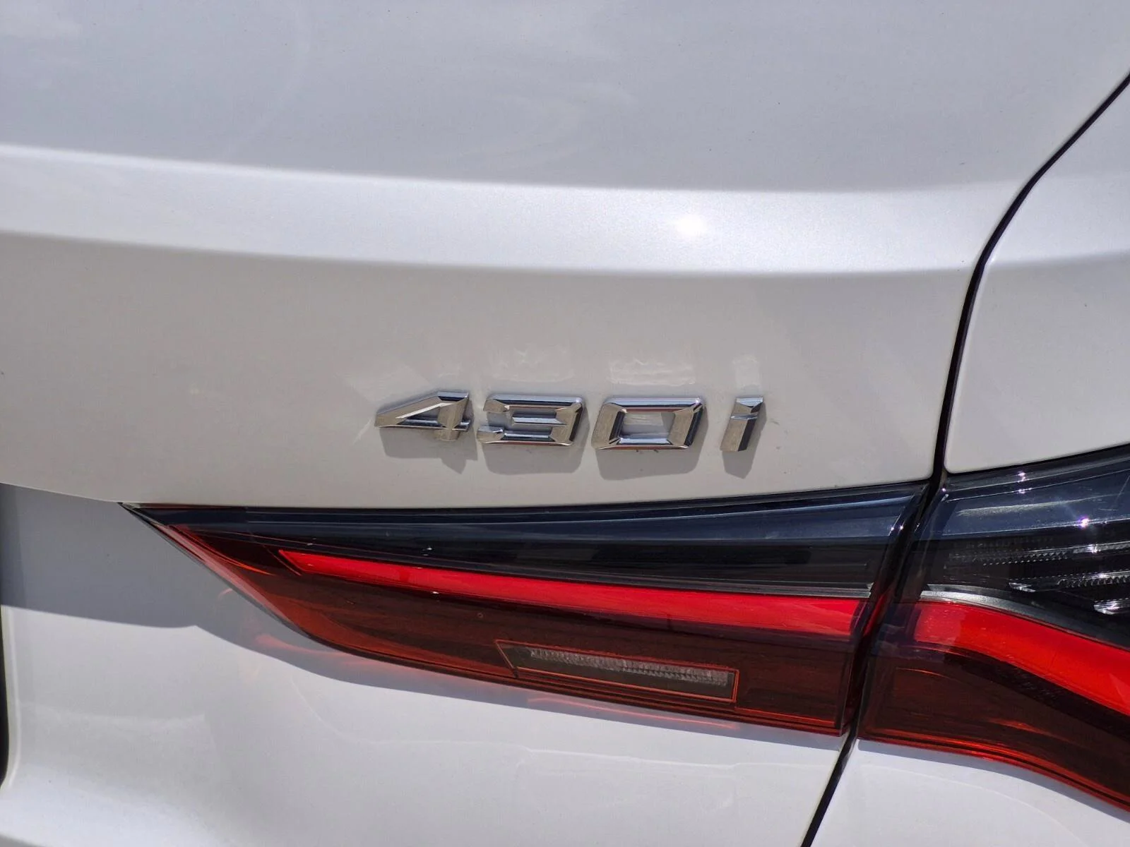Certified Used 2024 Mineral White Metallic BMW 430i xDrive image 9