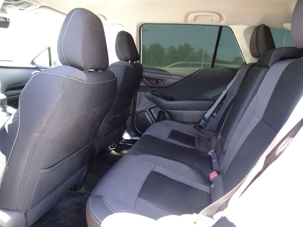 Used 2024 White Subaru 2.5i image 13