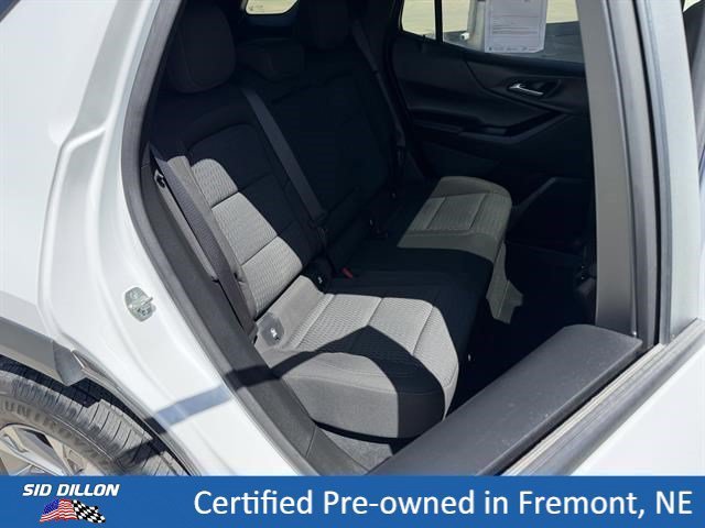 Used 2025 Summit White Chevrolet AWD LT image 11