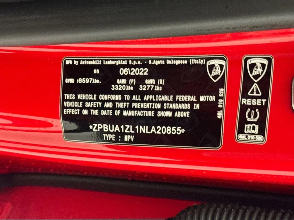 Used 2022 Rosso Mars Metallic Lamborghini  image 34