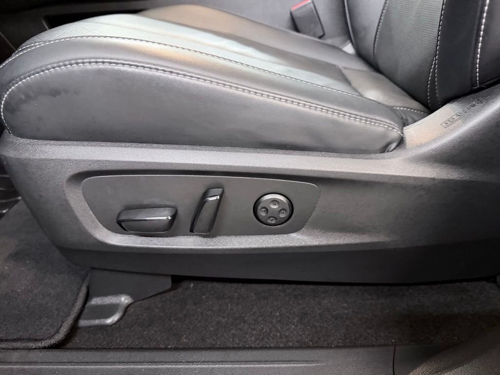 Used 2023 Silver INFINITI PURE image 11