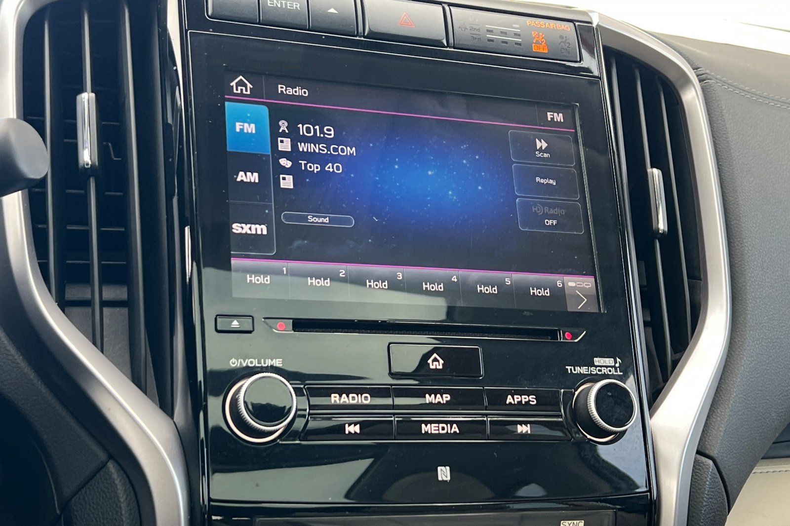 Used 2021 Abyss Blue Pearl Subaru Limited image 18