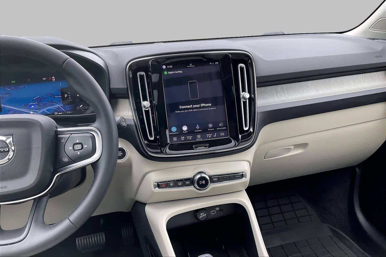 Used 2023 Crystal White Metallic Volvo Plus Dark Theme image 6
