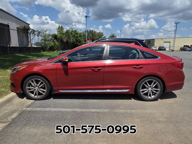Used 2017 Red Hyundai Sport 2.0T image 2