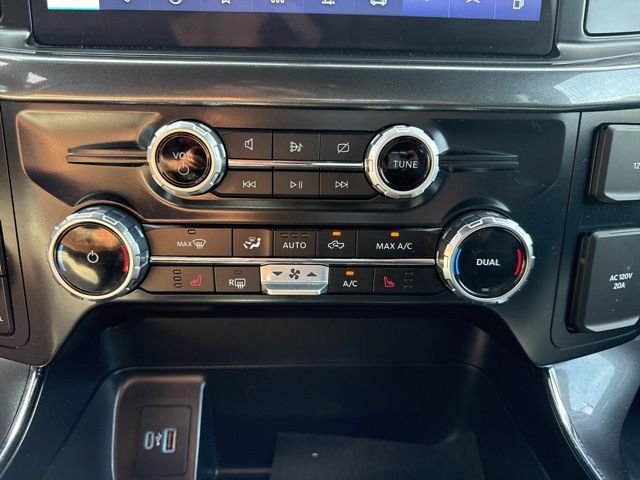Used 2023 Silver Metallic Ford XLT image 16