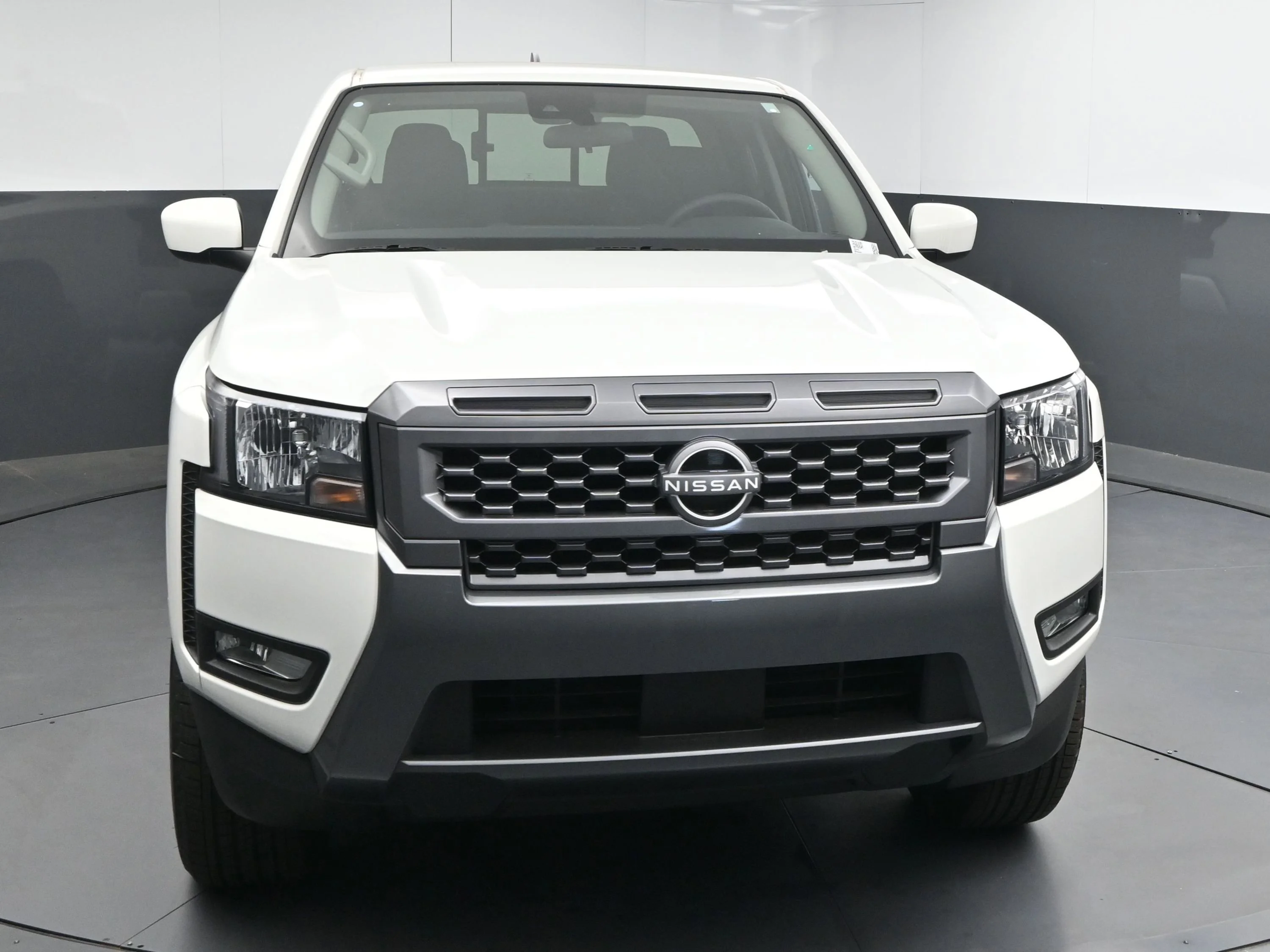 2025 Nissan Frontier SV Crew Cab 4X2 SWB's photo