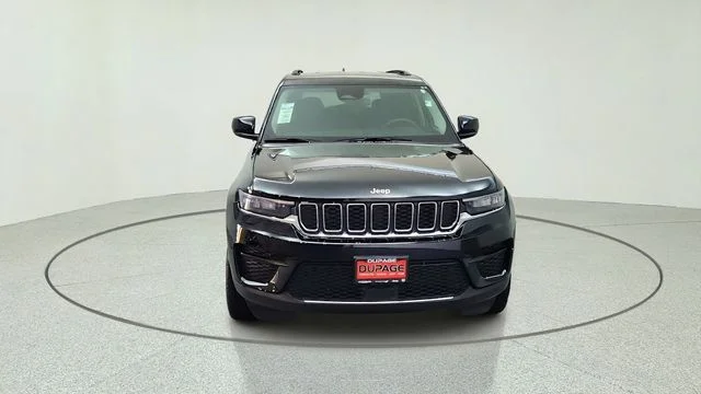 Used 2023 Black Jeep Laredo image 15