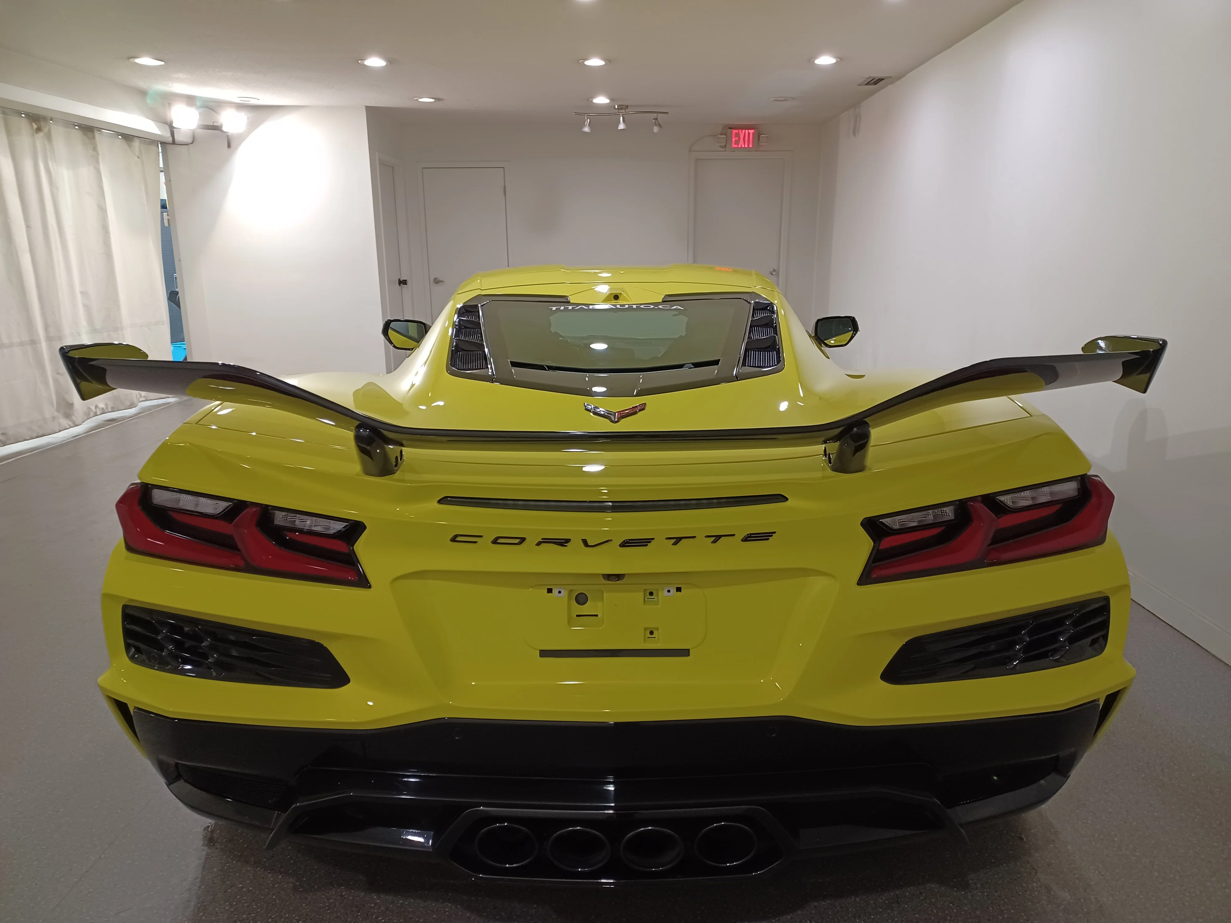 Certified Used 2023 Yellow Chevrolet Z06 3LZ*NO LUX TAX! | 670HP! | Carbon Ceramic Brakes | Z07 Suspension | High Wing Spoiler | Stealth image 22