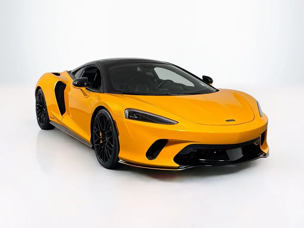Certified Used 2023 McLaren Orange McLaren  image 7
