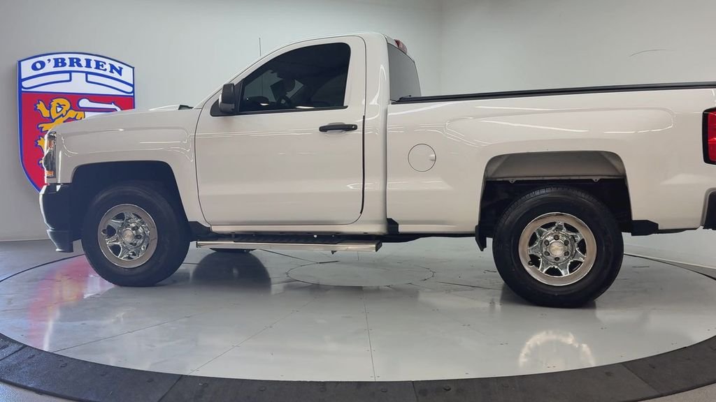 Used 2018 Summit White Chevrolet WT image 7