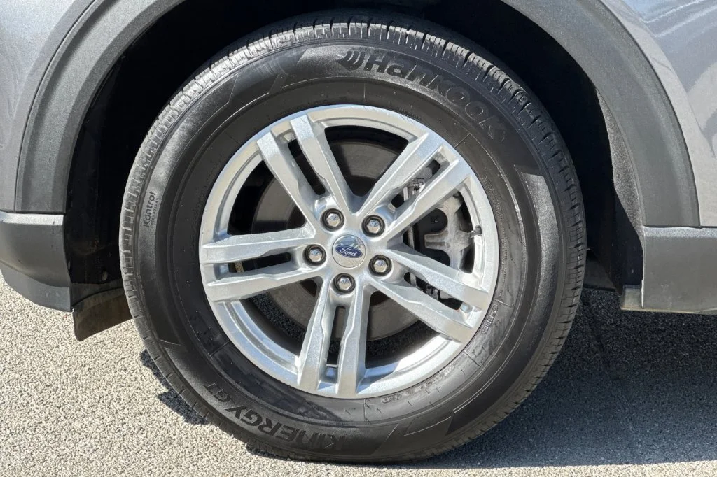 Used 2022 Carbonized Gray Metallic Ford Base image 34