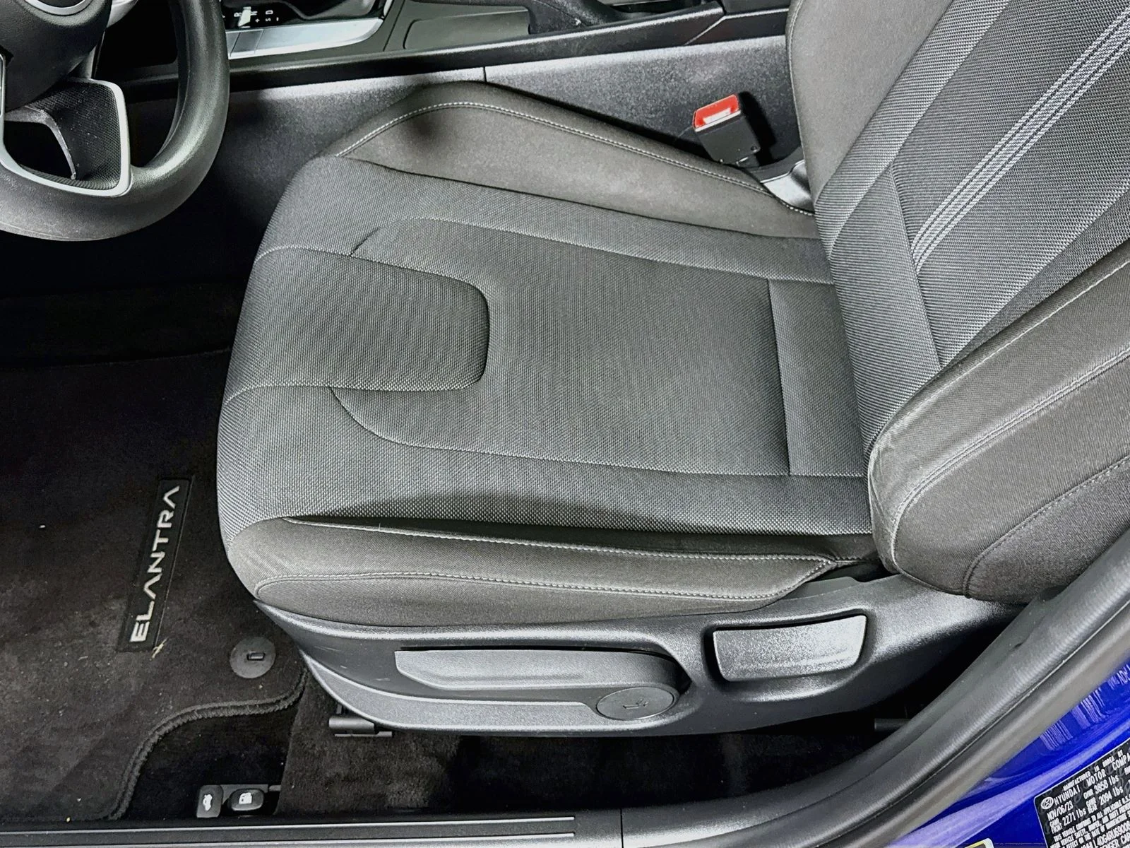 Used 2024 Blue Hyundai SE image 18