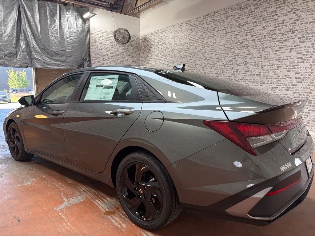 New 2026 Amazon Gray Hyundai SEL Sport image 5