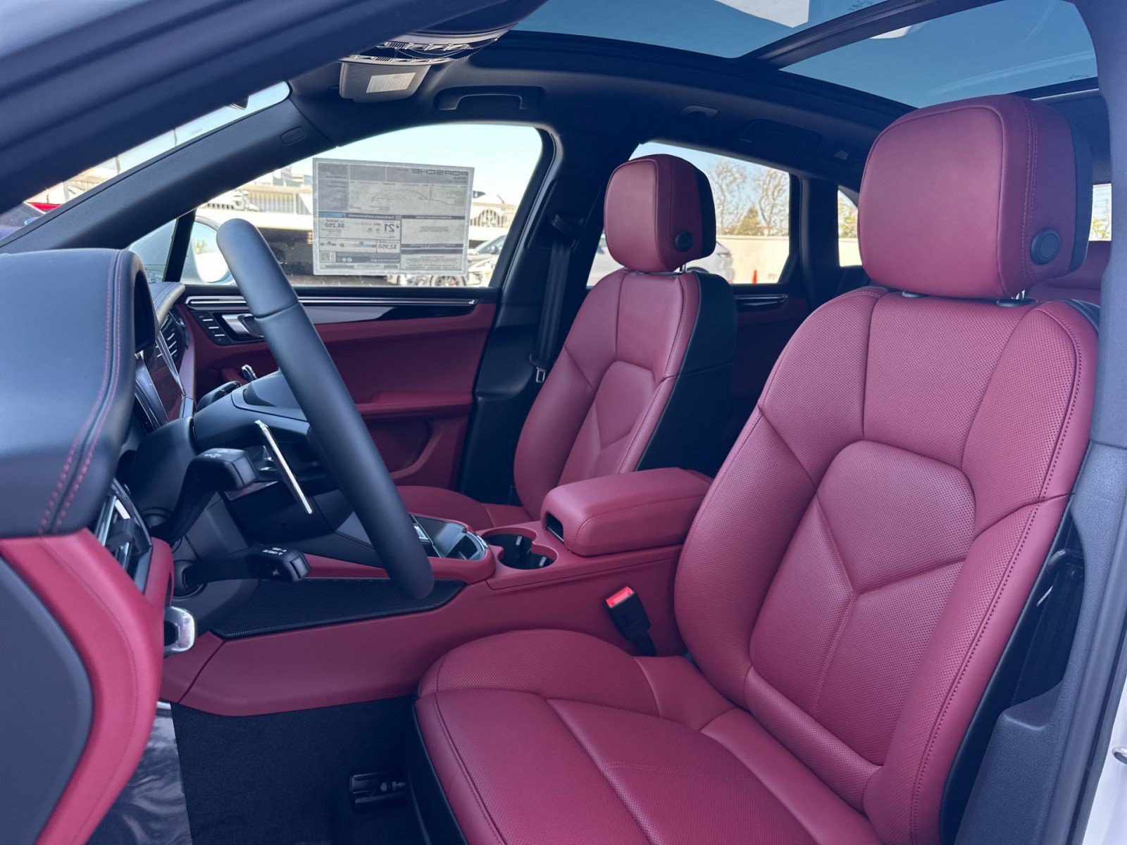 New 2026  Porsche Macan (AWD) image 5