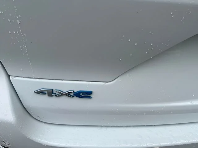 Used 2022 White Jeep 4xe image 7