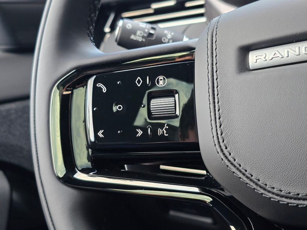 New 2026 Borasco Grey LAND ROVER Dynamic SE image 16