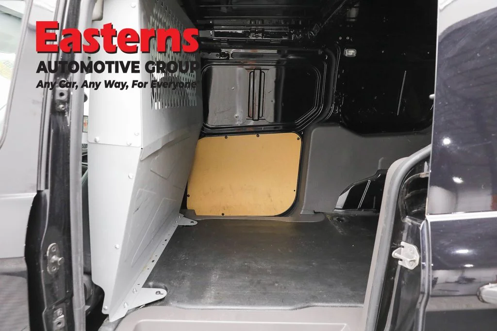 Used 2022 Black Ford XL image 20