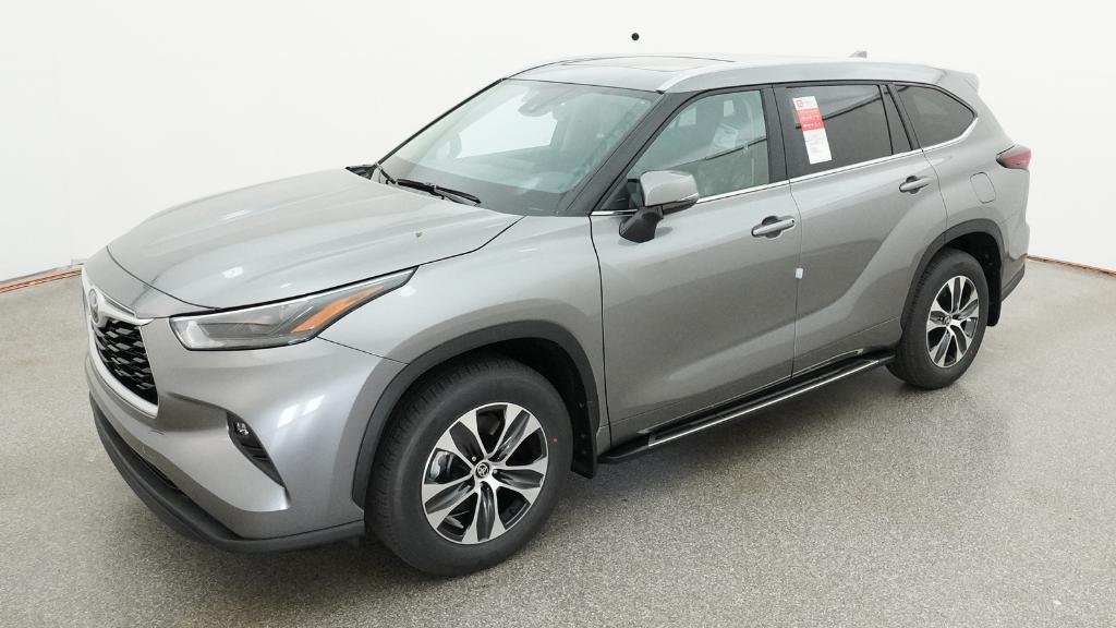 Heavy Metal 2026 Toyota Highlander XLE AWD SUV / Crossover All-Wheel Drive