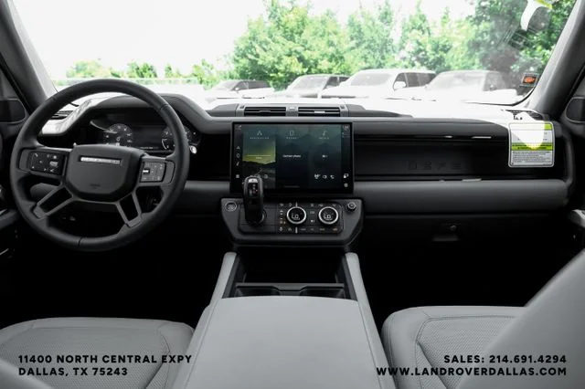 New 2026 Santorini Black Land Rover S image 13