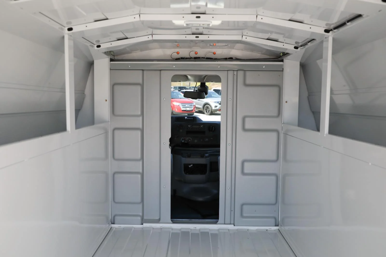 New 2026 Oxford White Ford E-350 SRW image 16