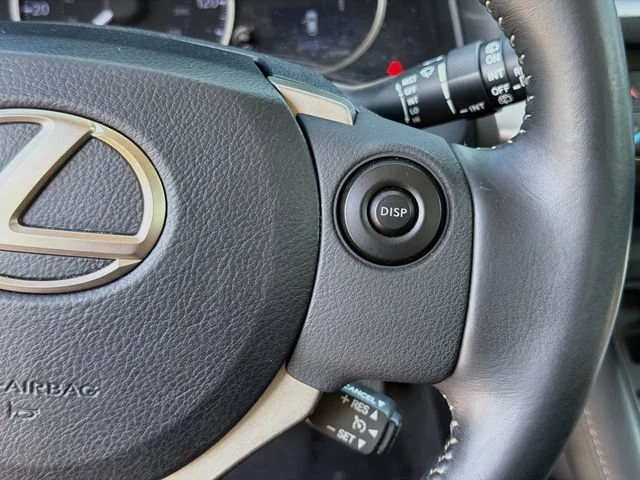 Used 2014 Red Line Lexus Hybrid image 34