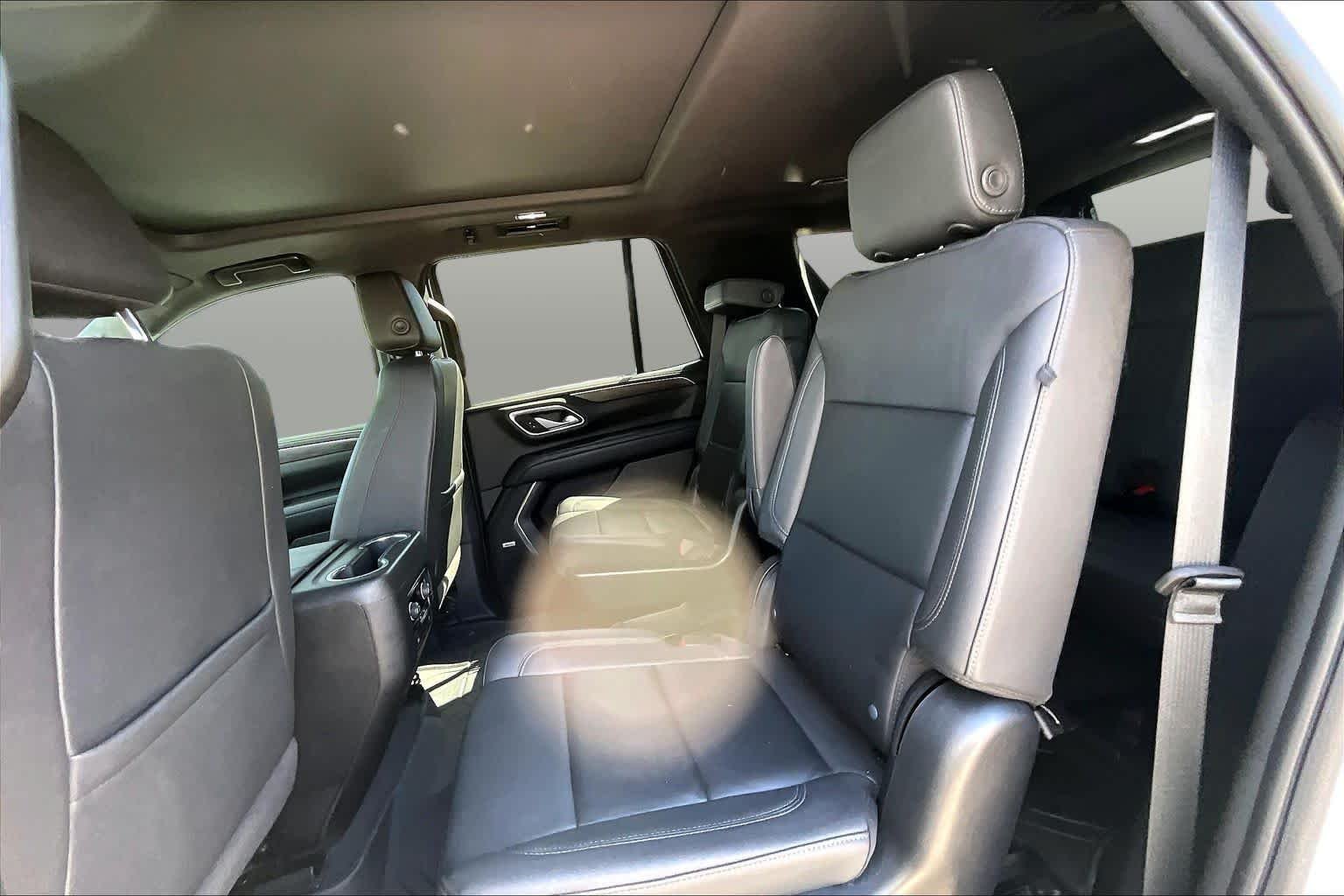 Used 2023 Summit White Chevrolet Z71 image 21