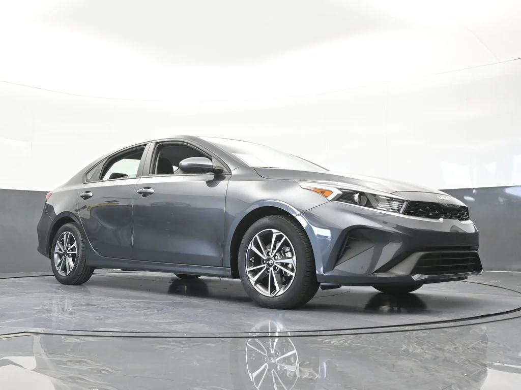 Used 2023 Gravity Gray Kia LXS image 55