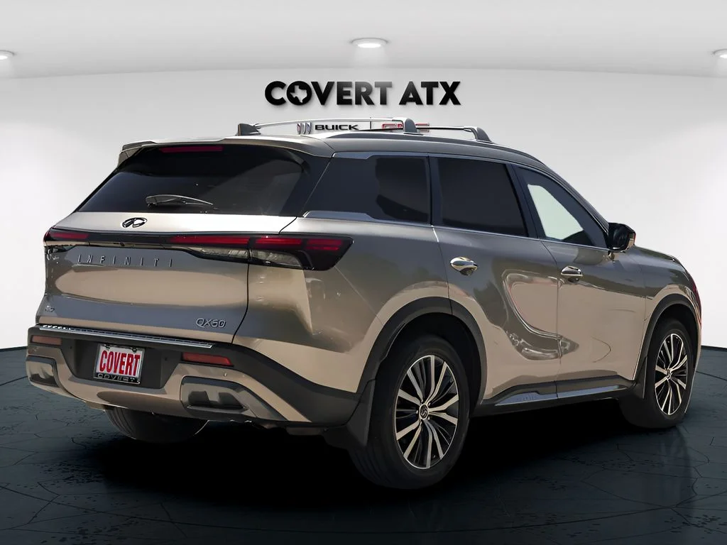 Used 2023 Silver INFINITI Sensory image 7