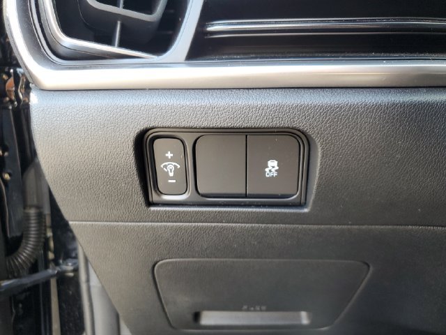 Certified Used 2025 Ebony Black Kia S image 37