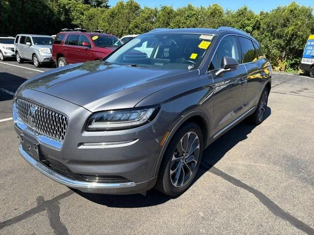 Used 2023 Gray Lincoln Reserve image 3