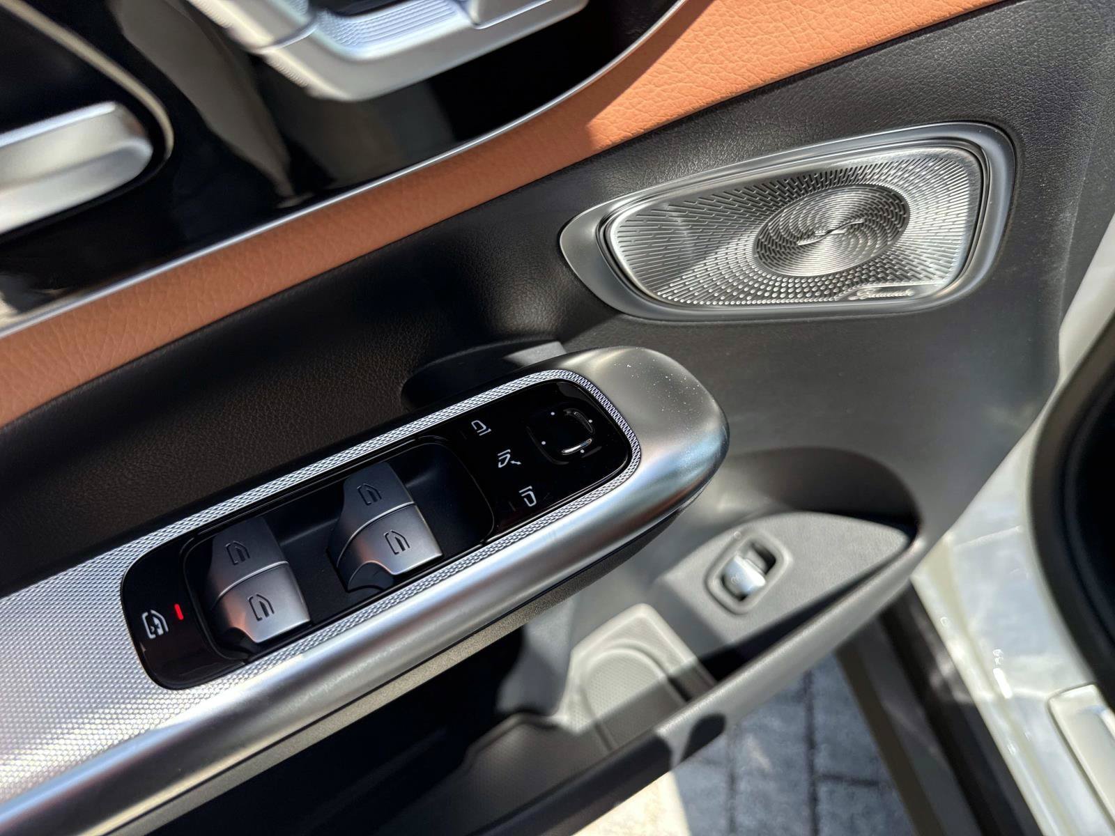 New 2027 Polar White Mercedes-Benz 300 SUV image 19
