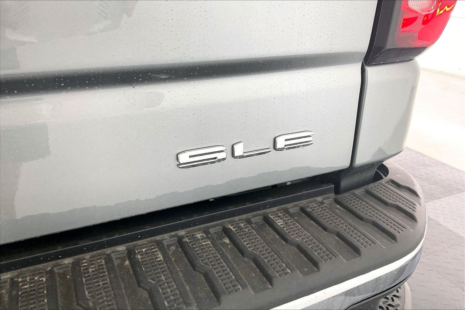 2026 GMC Sierra 1500 SLE - Photo 17