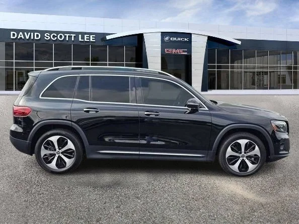 Used 2024 Black Mercedes-Benz GLB 250 image 7