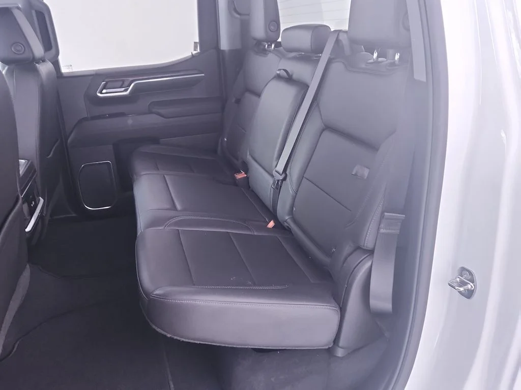Certified Used 2022 White GMC SLT image 22