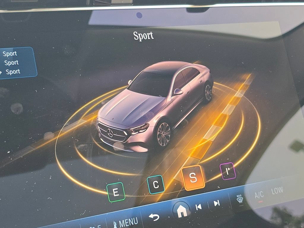 New 2026 MANUFAKTUR Moonlight White Metallic Mercedes-Benz E 450 image 75