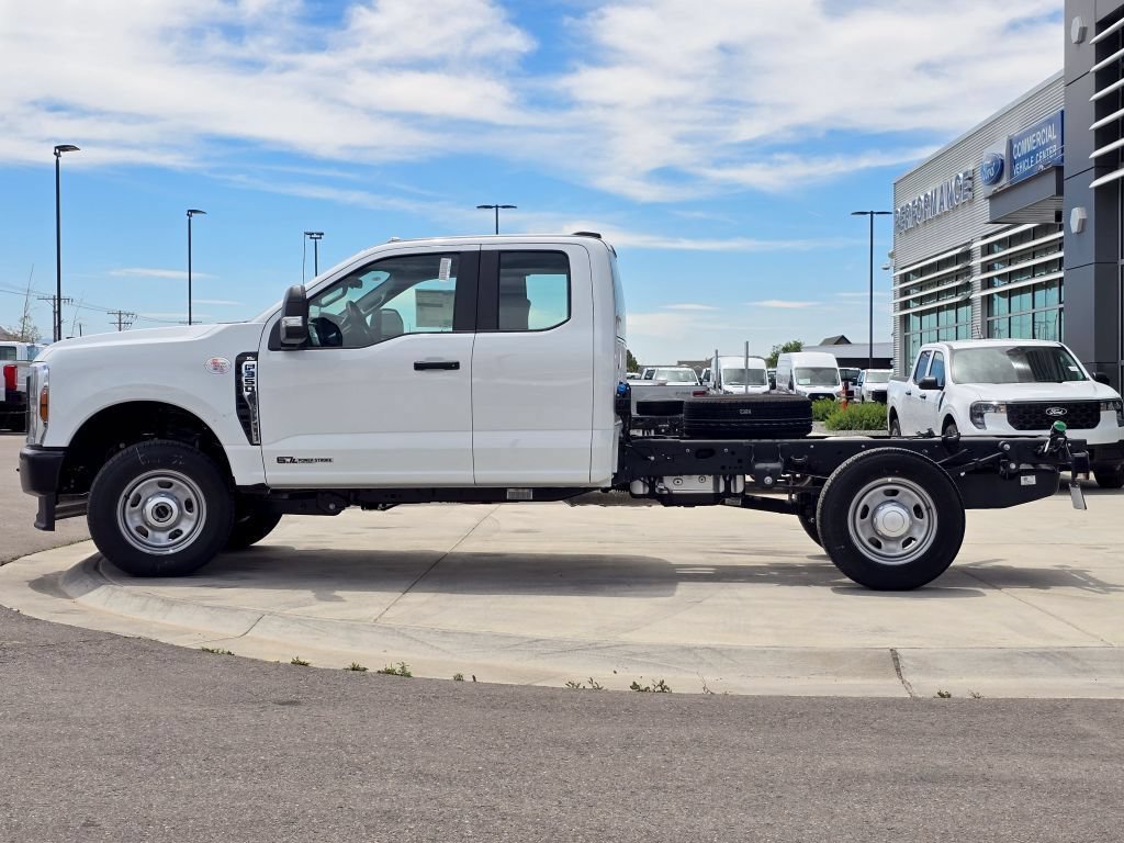New 2026 Oxford White Ford XL image 21