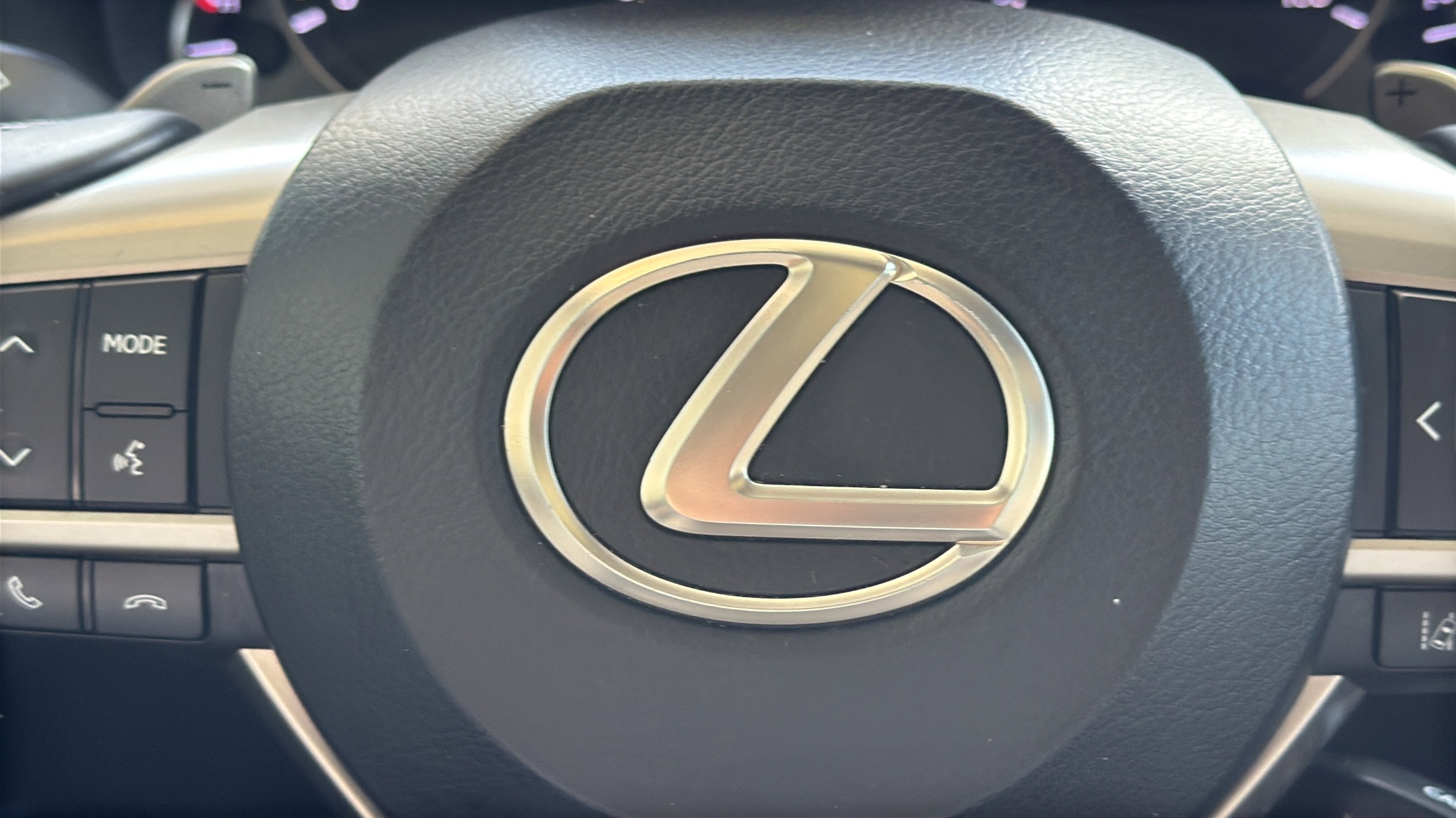 Used 2021 Eminent White Pearl Lexus RX 350 image 28