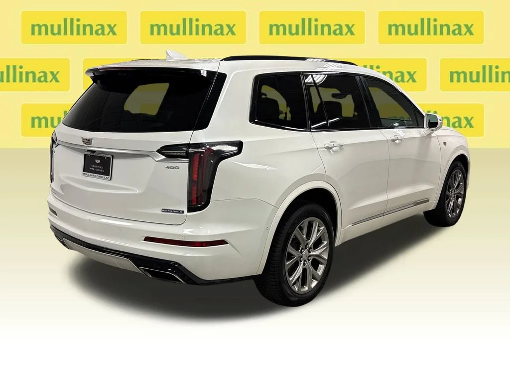 Used 2020 CRYSTAL WHITE TRICOAT Cadillac AWD Sport image 22