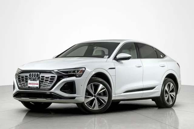 2024 Audi Q8 e-tron Sportback S line Premium Plus quattro