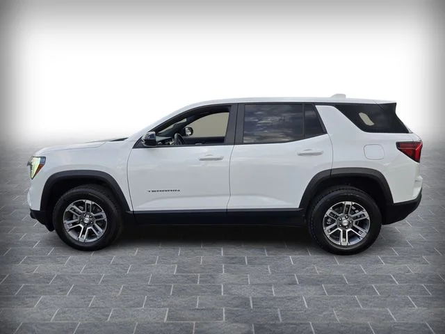 Used 2025 White GMC Elevation image 4