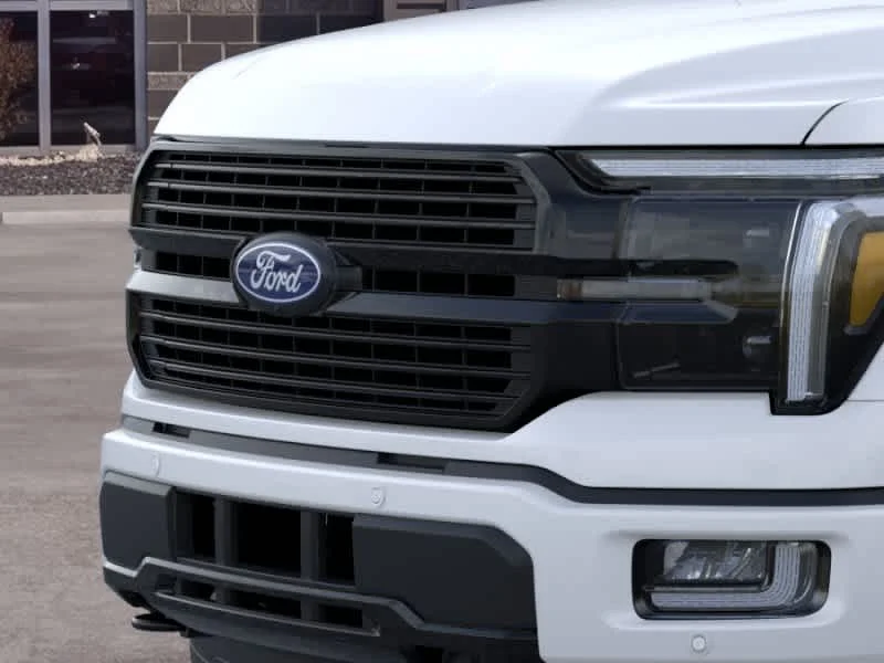New 2026 Star White Metallic Tri-Coat Ford Platinum® image 17