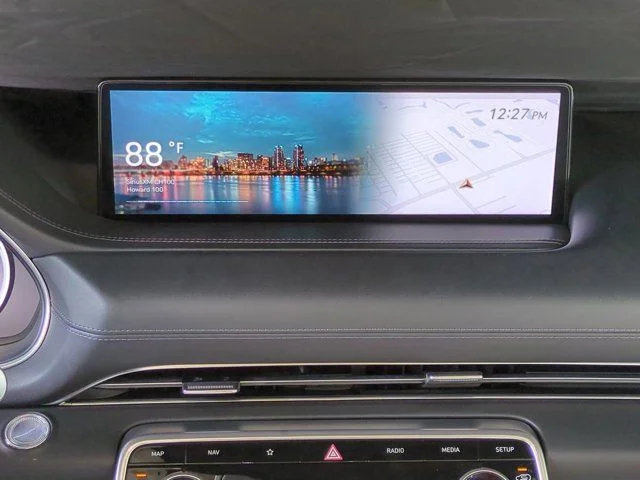 Used 2021 Silver Genesis 2.5T image 16