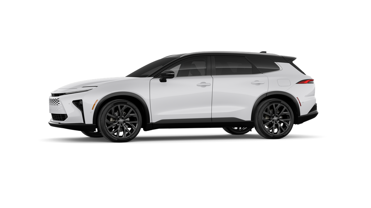 New 2026 Oxygen White with Black roof Toyota Limited image 3