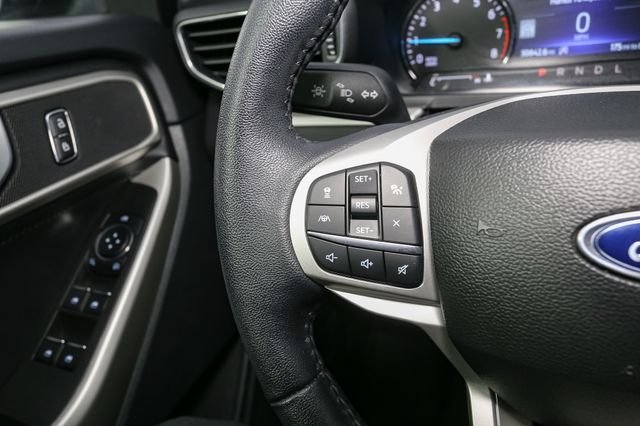 Used 2023 Blue Ford XLT image 34