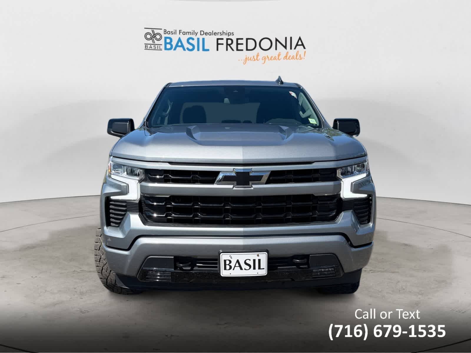 Used 2025 Sterling Gray Metallic Chevrolet RST image 12