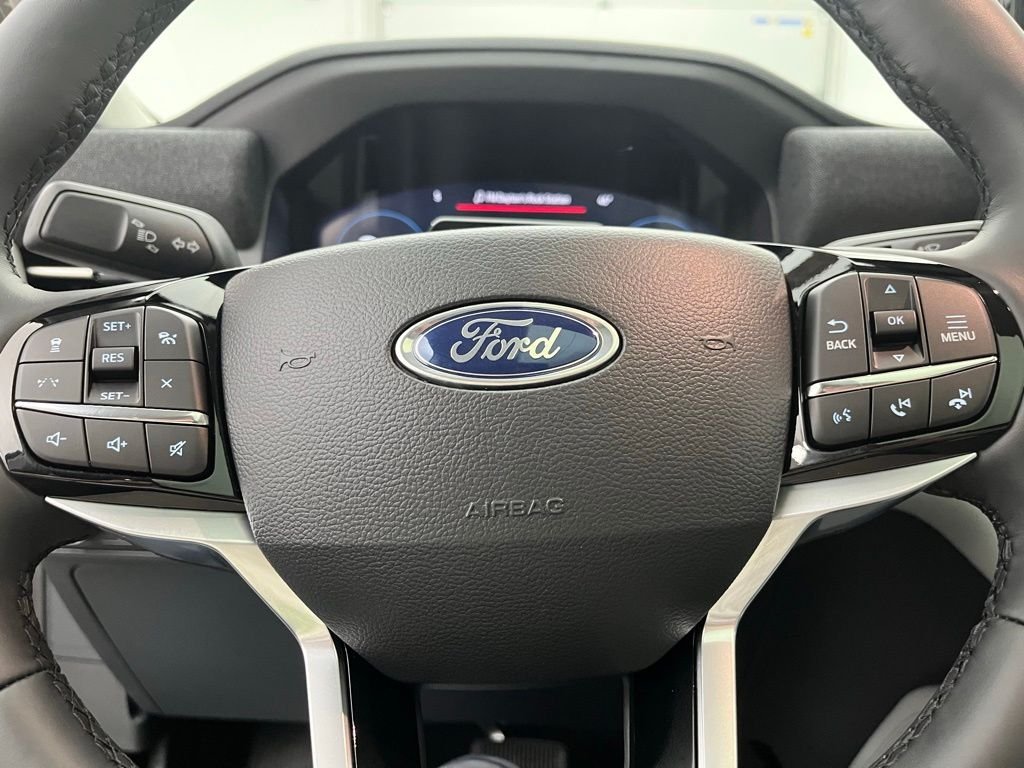 New 2026 Black Ford Platinum image 25