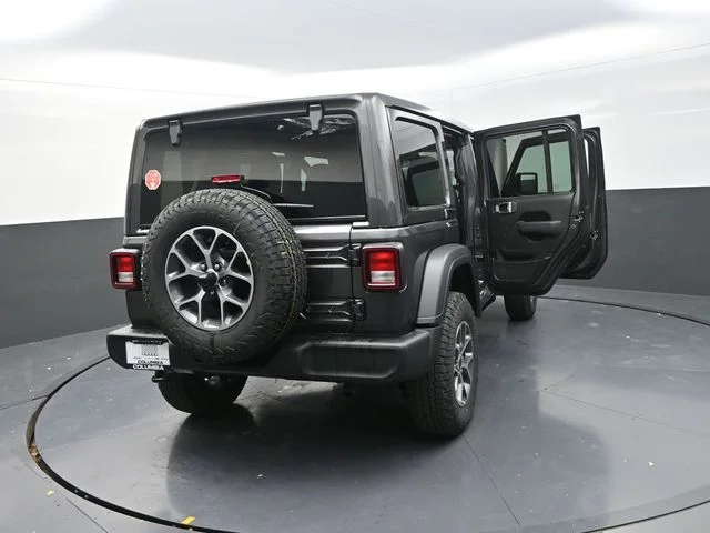 New 2026 Granite Crystal Metallic Clear-Coat Exterior Paint Jeep Sport S image 35