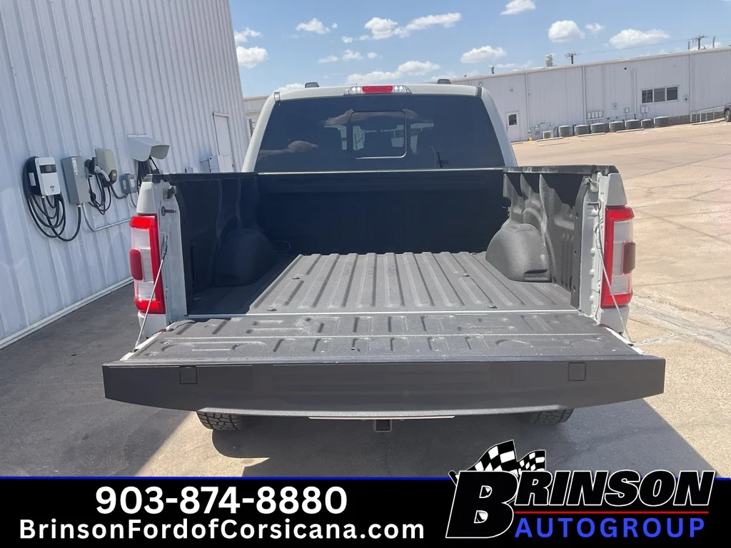Used 2023 Avalanche Ford LARIAT image 10
