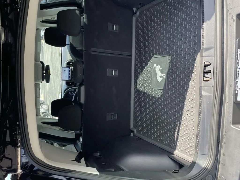 Used 2022 Black Ford Base image 12