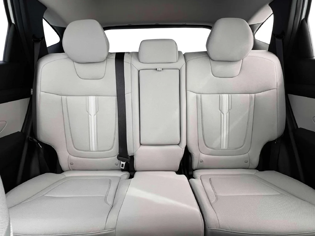 Used 2026 White Hyundai SEL image 18